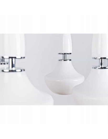 Lampa wisząca Tasos - nowoczesny żyrandol w białym kolorze z chromowanymi detalami do stylowych wnętrz