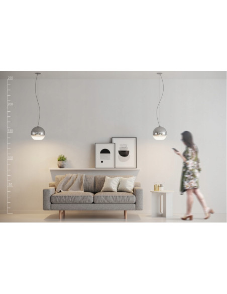 Lampa wisząca Silver Ball – nowoczesna lampa z chromowaną oprawą, regulowana wysokość, idealna do eleganckich wnętrz.