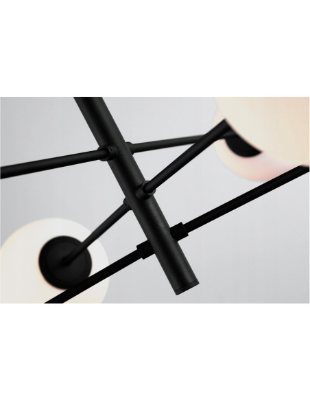 Lampa wisząca Oviedo 8-punktowa w czerni - nowoczesny design od Azzardo dla eleganckich wnętrz.