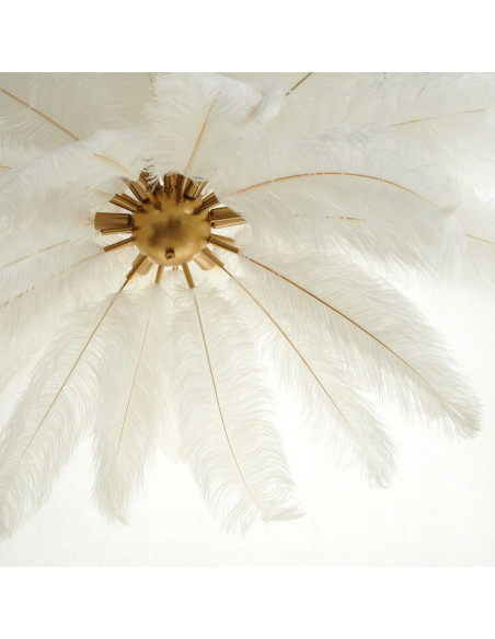 Elegancka lampa w kształcie palmy z piórami, złote wykończenie, idealna do salonu i nowoczesnych wnętrz.