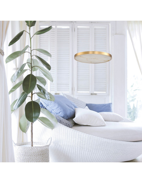 Lampa wisząca ALCHEMY z alabastru i złotym wykończeniem, 60 cm - elegancka dekoracja do wnętrz hotelowych i restauracyjnych