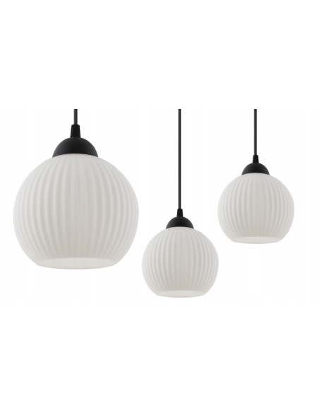 Nowoczesna lampa wisząca RIFFLE z trzema źródłami światła, minimalistyczny design w bieli i czerni do jadalni i salonu.