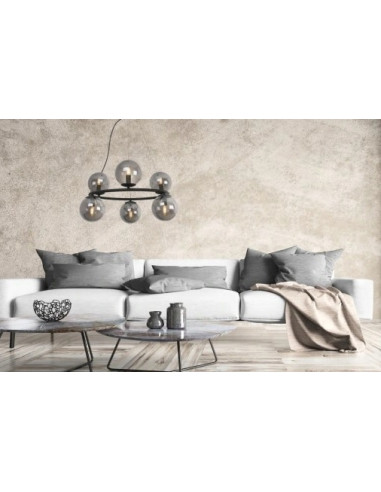 Lampa wisząca AURA w stylu pałacowym z sześcioma szklanymi kulami - eleganckie oświetlenie do wnętrz glam i minimalistycznych