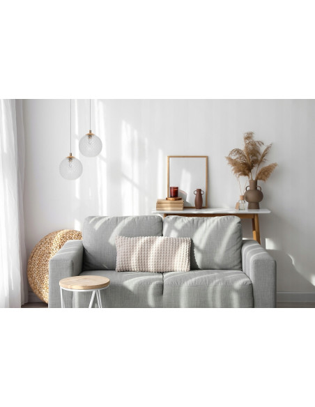 Lampa wisząca CANNES z trójwymiarowym kloszem szklanym w złotym wykończeniu idealna do nowoczesnych wnętrz