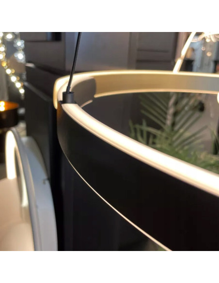 Nowoczesna lampa sufitowa LINOS w kształcie pierścienia - czarno-złota, elegancka dekoracja do każdego wnętrza