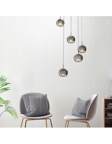 Lampa wisząca CRYSTAL ZUMLINE w eleganckim srebrze z 5 kloszami szklanymi, idealna do nowoczesnych wnętrz.