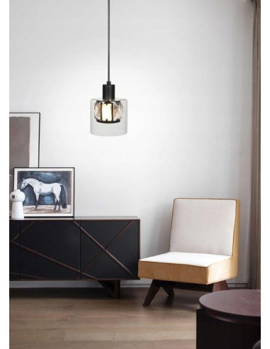 Nowoczesna lampa wisząca Elmo z czarnym kryształowym kloszem - eleganckie oświetlenie do kuchni i jadalni.