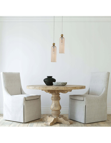 Elegancka lampa wisząca PIEGA w złotym kolorze z otwartym kloszem - idealna do jadalni i salonu.