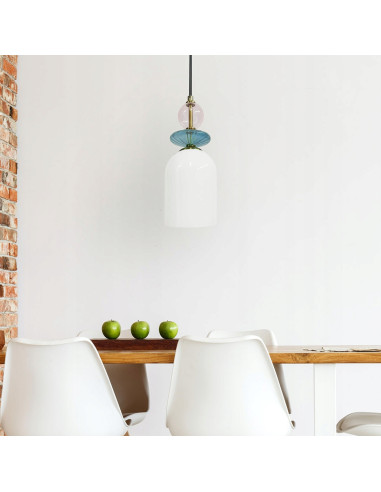 Lampa wisząca Tropea - elegancka w stylu retro, dostępna w białym, turkusowym i brudnym różu, idealna do każdego wnętrza.