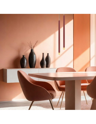 Lampa wisząca Lungo 1 w eleganckim czerwonym metalu z regulacją wysokości - idealna do nowoczesnych wnętrz.