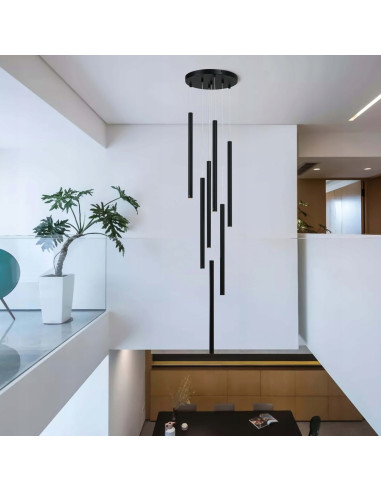 Nowoczesna lampa wisząca Lungo 7, czarna, z regulacją wysokości – eleganckie oświetlenie do salonu i biura.