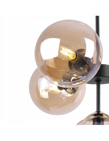 Lampa sufitowa IMPERIA z regulacją, czarna metalowa konstrukcja i miodowe klosze do nowoczesnych wnętrz biurowych.