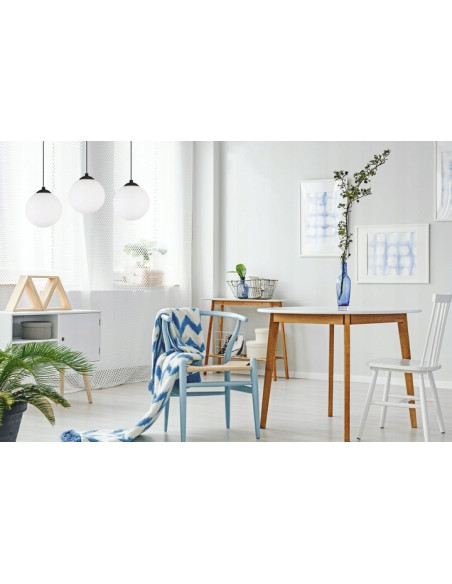 Lampa wisząca FLORENCE z trzema kloszami i prostokątną podsufitką – elegancka i uniwersalna do każdego wnętrza