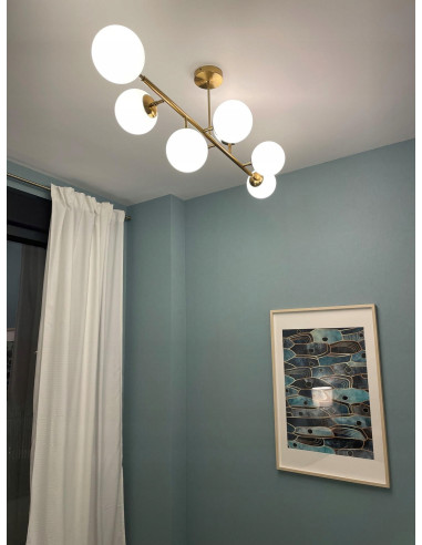 Lampa wisząca DORADO z asymetrycznymi kulami - elegancki żyrandol do salonu i jadalni, 8-punktowe oświetlenie.