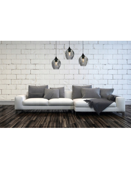 Lampa wisząca PRAGA z 3 dymionymi kloszami – nowoczesny design w czerni i szarości do eleganckich wnętrz