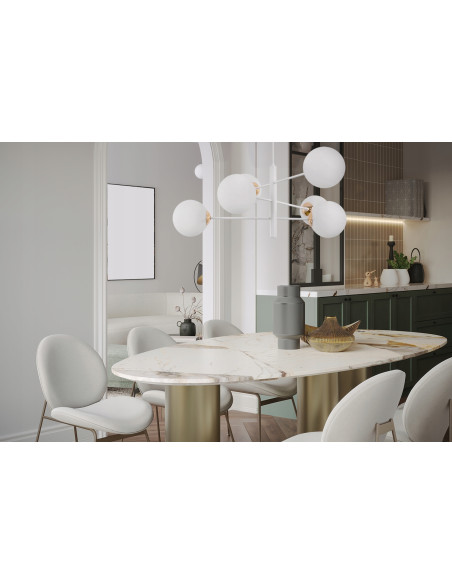 Lampa wisząca VICENZA w zjawiskowym stylu glamour z białymi kloszami do nowoczesnych wnętrz i eleganckich przestrzeni.