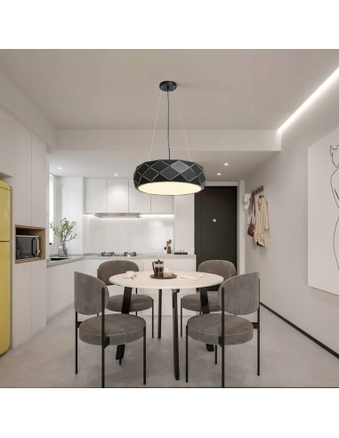 Lampa wisząca Reus w czerni z metalowym kloszem - nowoczesny design, 120 cm, idealna do eleganckich wnętrz.