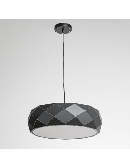 Lampa wisząca Reus w czerni z metalowym kloszem - nowoczesny design, 120 cm, idealna do eleganckich wnętrz.