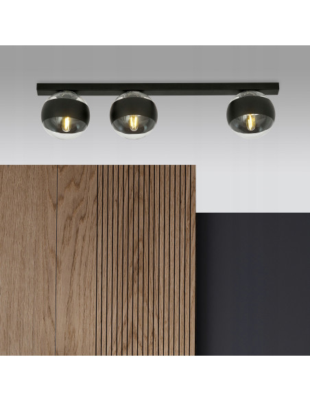 Stylowy plafon FIT z trzema źródłami światła i czarną oprawą - nowoczesne oświetlenie do wnętrz kuchennych i biurowych