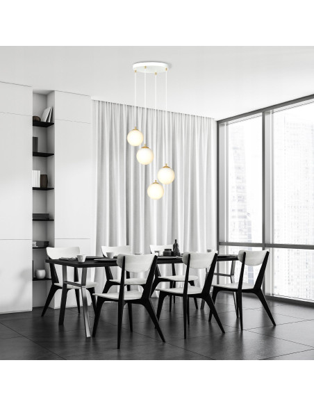 Lampa sufitowa LEVEL - nowoczesny żyrandol w białych kulach ze złotymi akcentami, eleganckie oświetlenie ROYAL.
