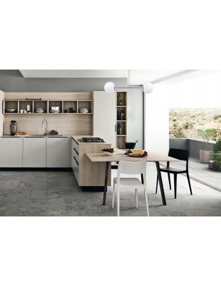 Chromowany plafon SIENA z matowymi kloszami – nowoczesna lampa sufitowa do salonu, sypialni i biura.