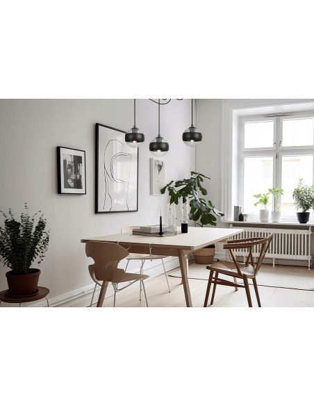 Lampa wisząca TOLEDO 3-punktowa z czarnymi paskami – nowoczesne oświetlenie do kuchni i jadalni