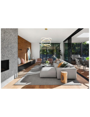 Lampa wisząca LED Anchorage w złotej oprawie - nowoczesne oświetlenie do biura i salonu z regulacją jasności