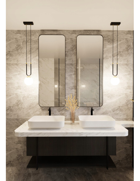 Lampa wisząca GLAM 1 – szklana kula z złotymi akcentami, elegancki dodatek do nowoczesnych wnętrz