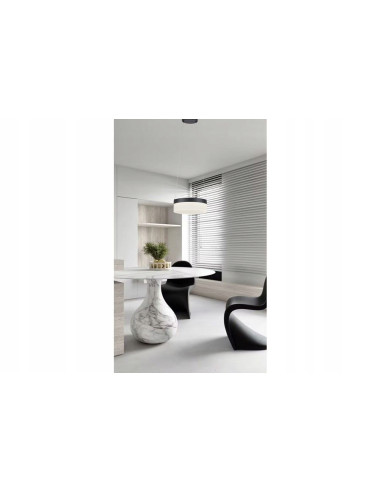 Lampa LED RING w kolorze czarnym - elegancki dodatek do nowoczesnych wnętrz: salon, sypialnia, biuro, jadalnia.