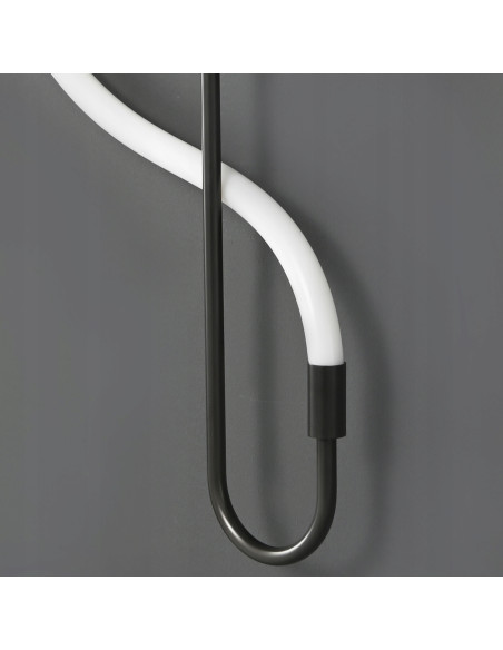 Lampa ścienna ESSA LED czarna - nowoczesny akcent oświetleniowy do salonu, biura i sypialni, 9W, 720 lumenów.