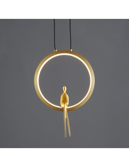 Złota lampa wisząca AMICI z mosiądzu LED – nowoczesna elegancja do jadalni i salonu