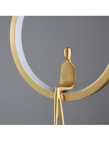 Złota lampa wisząca AMICI z mosiądzu LED – nowoczesna elegancja do jadalni i salonu