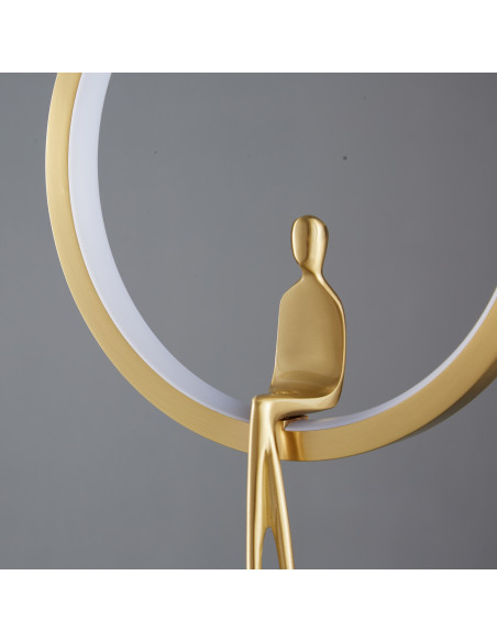 Złota lampa wisząca AMICI z mosiądzu LED – nowoczesna elegancja do jadalni i salonu