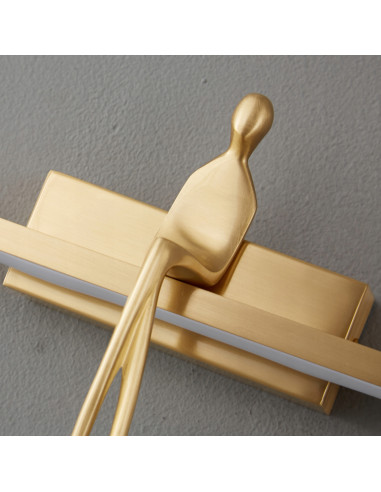 Lampa ścienna AMICI z rzeźbą, złoty mosiądz, nowoczesny design, LED 5W - elegancja i funkcjonalność do wnętrz