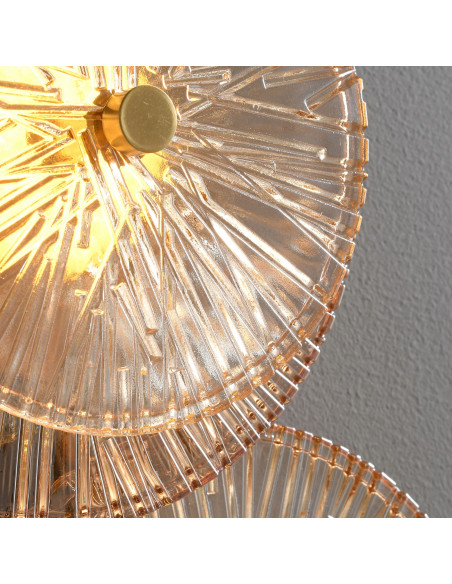 Kinkiet LUXIO-4 w bursztynie, elegancka lampa ścienna LED do nowoczesnych wnętrz, 61 cm wysokości, złoty mosiądz.