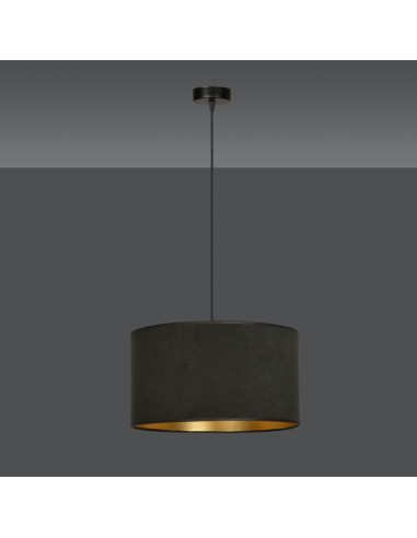 Lampa abażurowa HILDE z eleganckim złotym akcentem – idealna do salonu, jadalni i biura, nowoczesny styl w Twoim wnętrzu