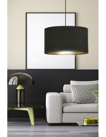 Lampa abażurowa HILDE z eleganckim złotym akcentem – idealna do salonu, jadalni i biura, nowoczesny styl w Twoim wnętrzu