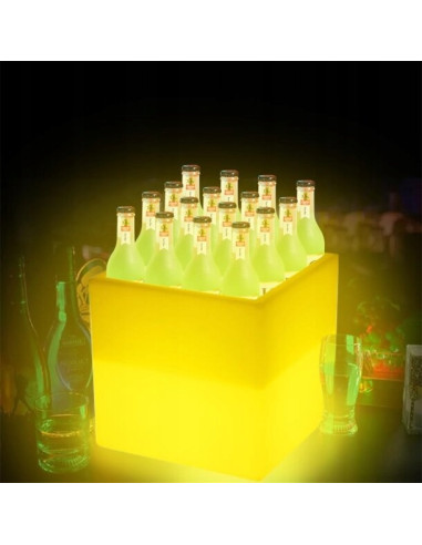 Donica LED RGB FLOWER CUBE - Nowoczesna kwadratowa donica do ogrodu z oświetleniem, idealna na imprezy i romantyczne wieczory.