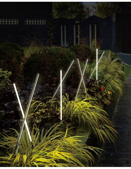 Nowoczesna lampa LED FREDO 98 cm czarna – elegancki słupek aluminiowy do oświetlenia ogrodu i przestrzeni zewnętrznych.