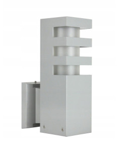 Kinkiet RADO K AL IP54 – Srebrny, Minimalistyczne Oświetlenie Zewnętrzne z Elegantnymi Żłobieniami