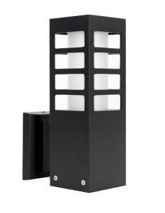 Lampa ścienna RADO III K BL – nowoczesne oświetlenie na taras i do ogrodu w eleganckim czarnym designie.