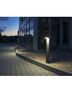 Lampa ogrodowa KARO 10W LED z aluminiową obudową - eleganckie oświetlenie przestrzeni zewnętrznej w neutralnym świetle.