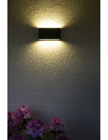 Nowoczesny kinkiet zewnętrzny LED SLIM, czarny, podwójne światło, 1250 lumenów, elegancki design do ogrodu i tarasu