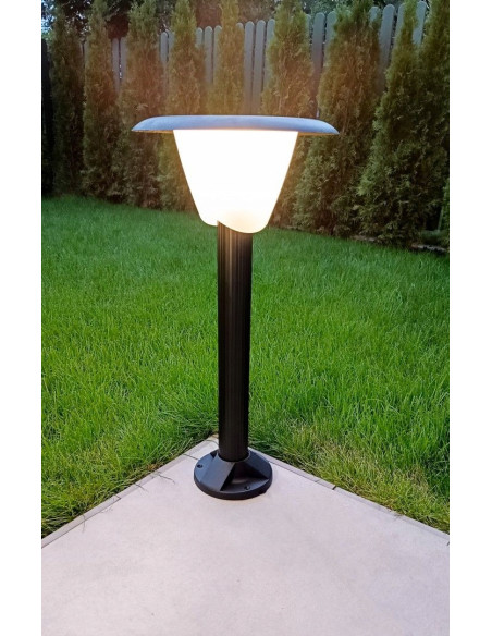 Lampa ogrodowa BIANCA 116 cm z IP65 – eleganckie oświetlenie do ogrodu i przestrzeni komercyjnych