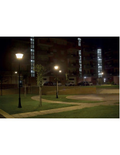 Lampa zewnętrzna ECO z trójkątnym kloszem IP65, czarna, E27, idealna do ogrodów i przestrzeni publicznych 2