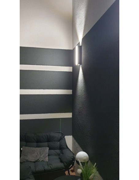 Nowoczesny kinkiet ogrodowy LED TIN w białym kolorze - elegancka lampa tarasowa o zwiększonej wydajności świetlnej