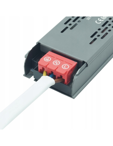 Zasilacz LED ProVero 24V 100W Ultra Slim z IP20, modułowy, zabezpieczenia przeciążeniowe, idealny do wnętrz