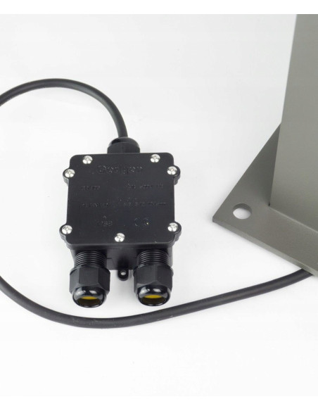 Lampa zewnętrzna Rektan LED 50W, minimalistyczna, aluminiowa, IP65 – idealna do oświetlenia osiedli i przestrzeni publicznych.