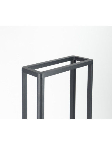 Elegancki słupek oświetleniowy LED ARMA AR-500 w prostokątnej aluminiowej ramie do ogrodu i przestrzeni zewnętrznych