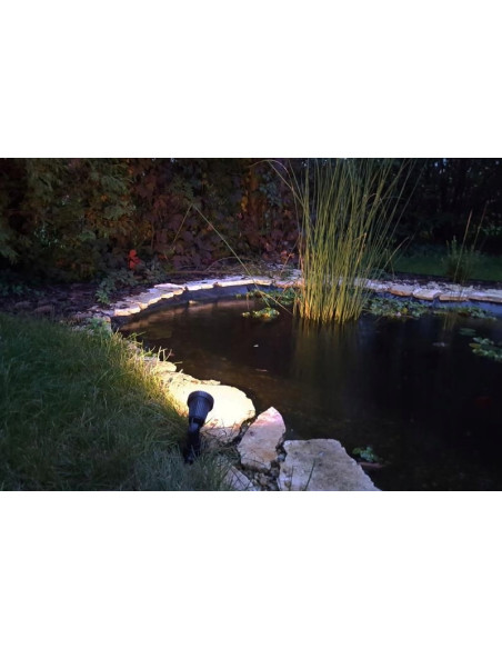 Reflektor ogrodowy PRIT GU10 z regulacją światła, czarny, IP55, idealny do ogrodów i tarasów